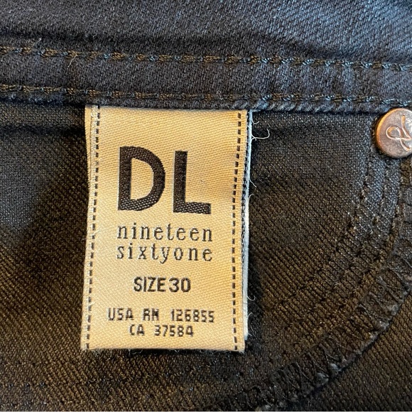 DL1961 Emma Leggings Dark Wash Skinny Jeans Size 30 Premium Denim Jegging - Picture 8 of 10